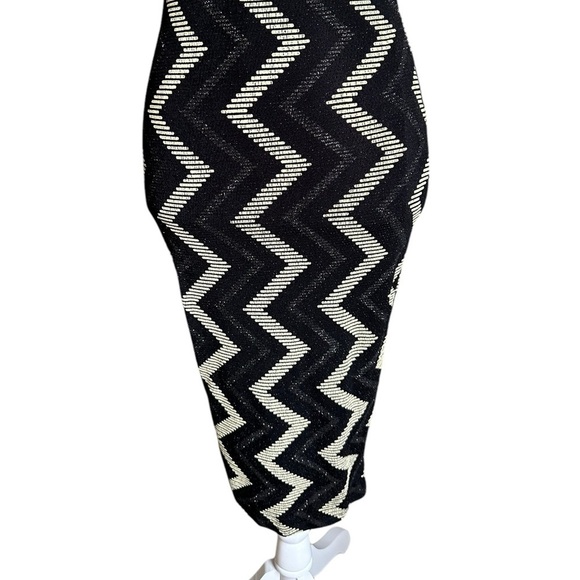 Lovely Day Black Cream Zigzag Print Sparkle Metallic Halter Midi Dress Size S - Picture 5 of 17
